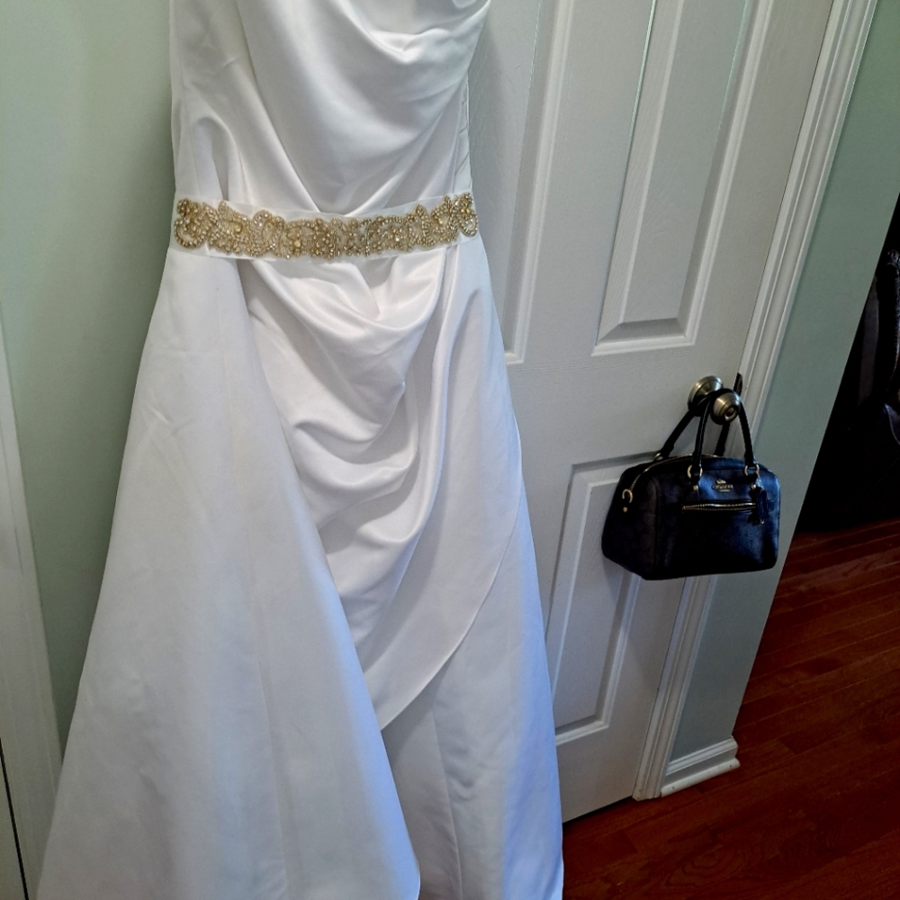 Wedding dress